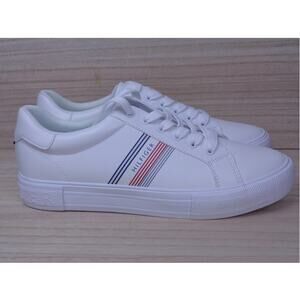 Tommy Hilfiger Andrei Casual Lace Up Sneakers Shoes White Womens Size 10 NWOT